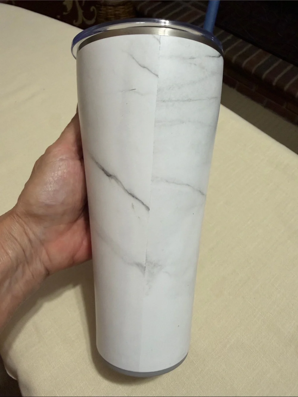 Swig Marble White & Gray Insulated Tumbler with Lid and Straw.